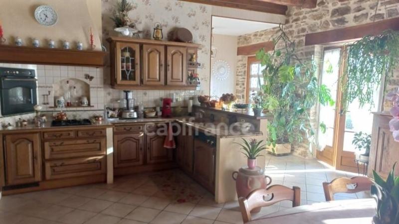 Maison - 151 m² - 6 pièces