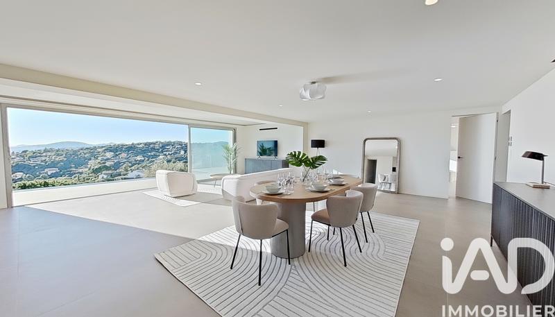 Maison - 229 m² - 6 pièces