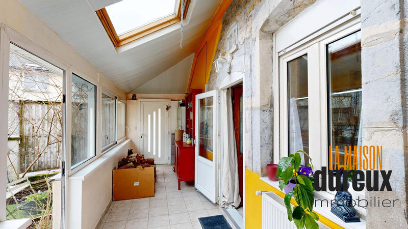 Appartement - 98 m² - 3 pièces