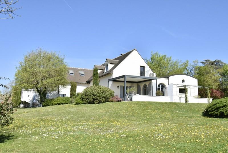 Maison - 5 264 m² - 5 pièces