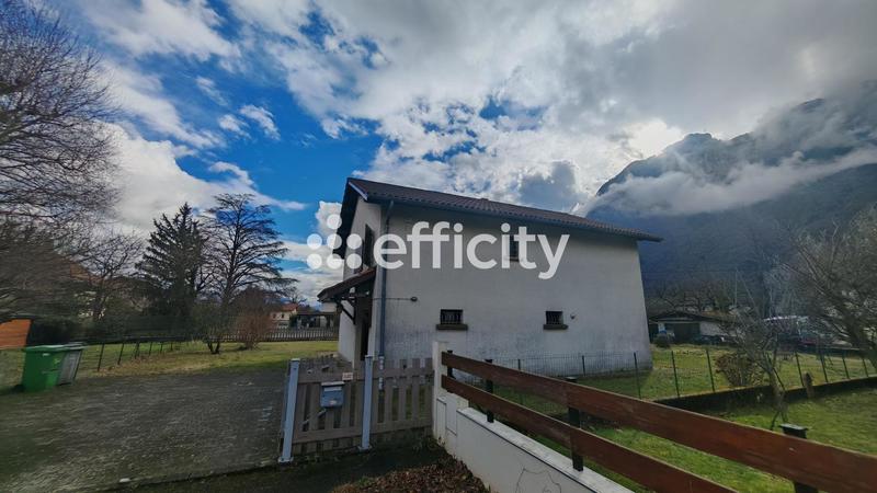 Villa - 102 m² - 4 pièces