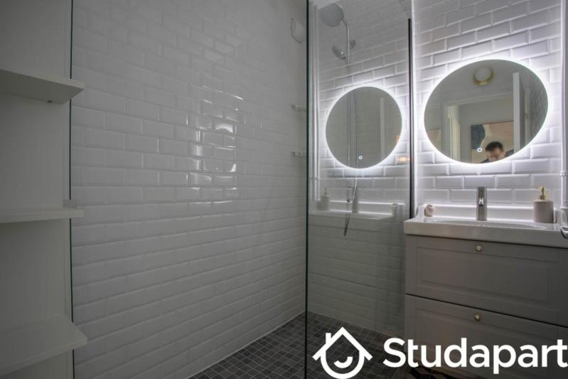 Chambre - 13 m² - 1 pièce