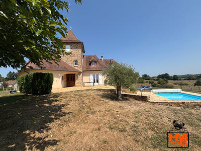 Maison - 180 m² - 6 pièces