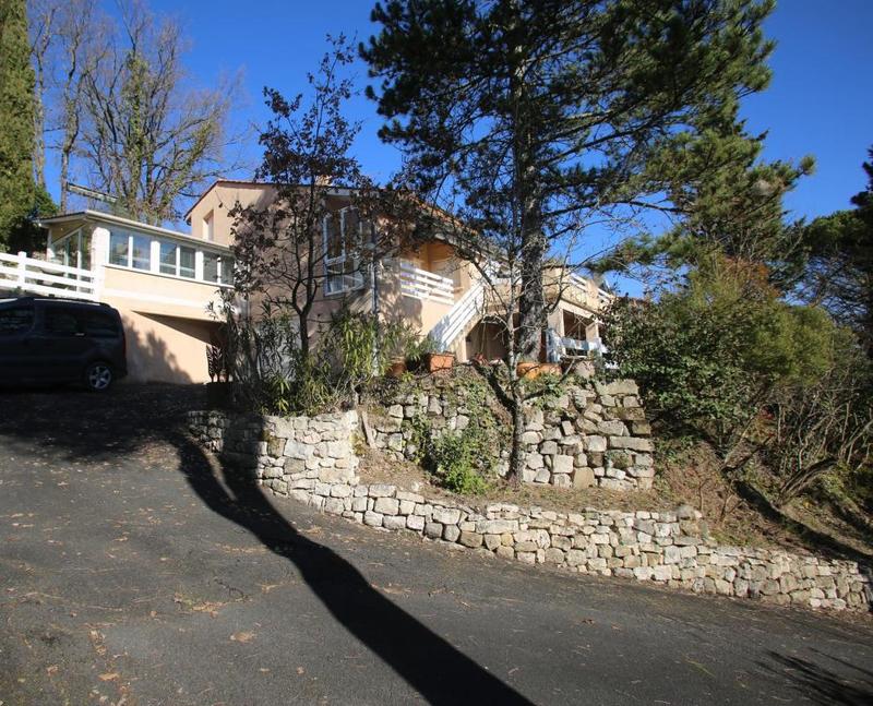 Villa - 160 m² - 5 pièces