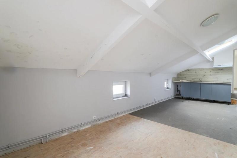 Maison - 280 m² - 8 pièces