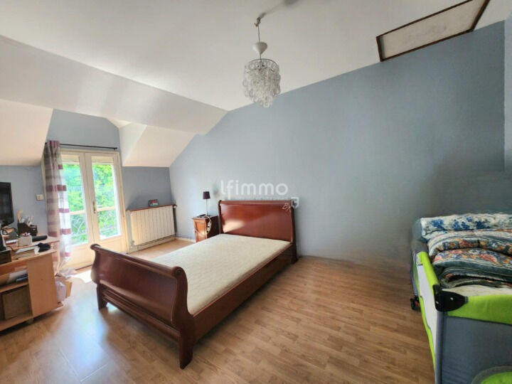 Maison - 127 m² - 6 pièces