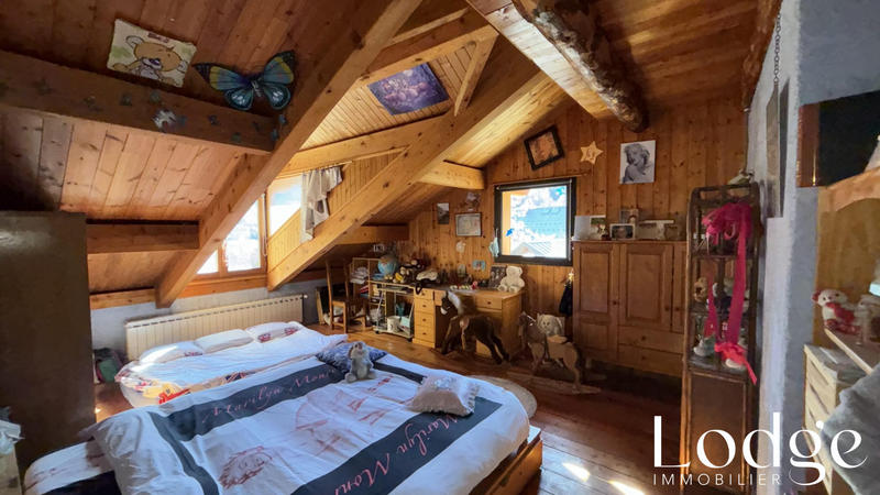 Maison - 320 m² - 8 pièces