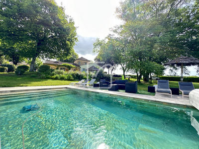 Maison - 151 m² - 6 pièces