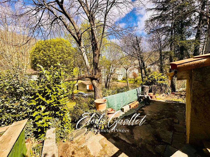 Maison - 304 m² - 11 pièces