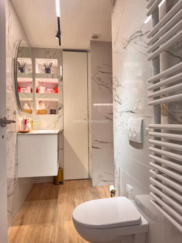 Appartement - 90 m² - 4 pièces