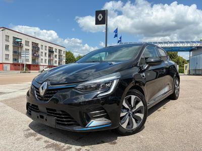 Renault Clio V 1.6 E-Tech Hybrid First