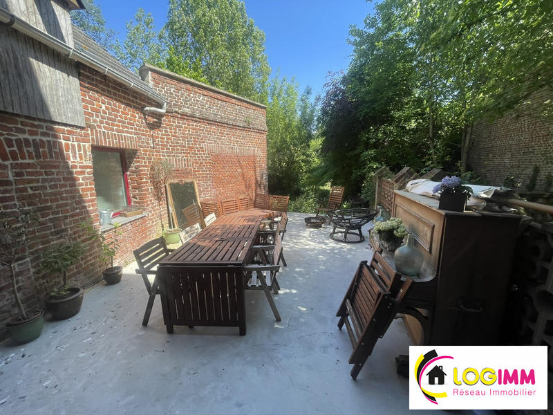 Local d'activités - 225 m²