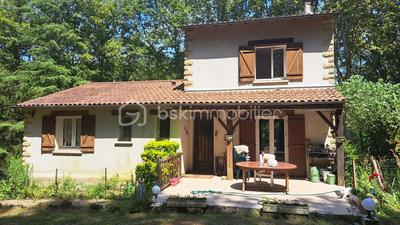 Maison traditionnelle - 108 m² - 5 pièces