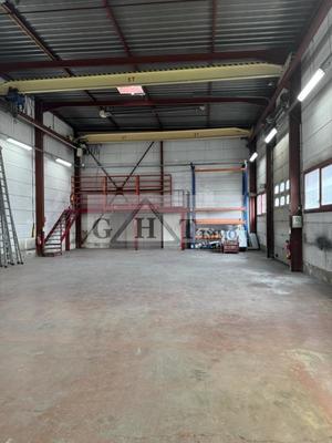 Entrepôt - 800 m²