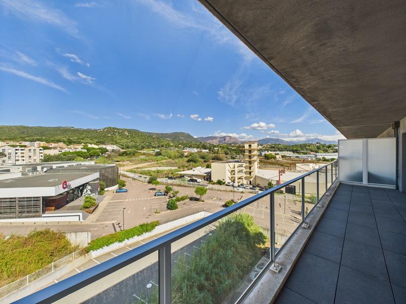 Appartement - 76 m² - 3 pièces