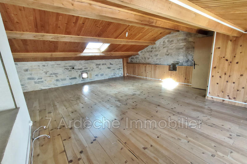 Maison de village - 84 m² - 4 pièces