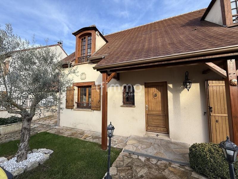 Maison - 100 m² - 6 pièces