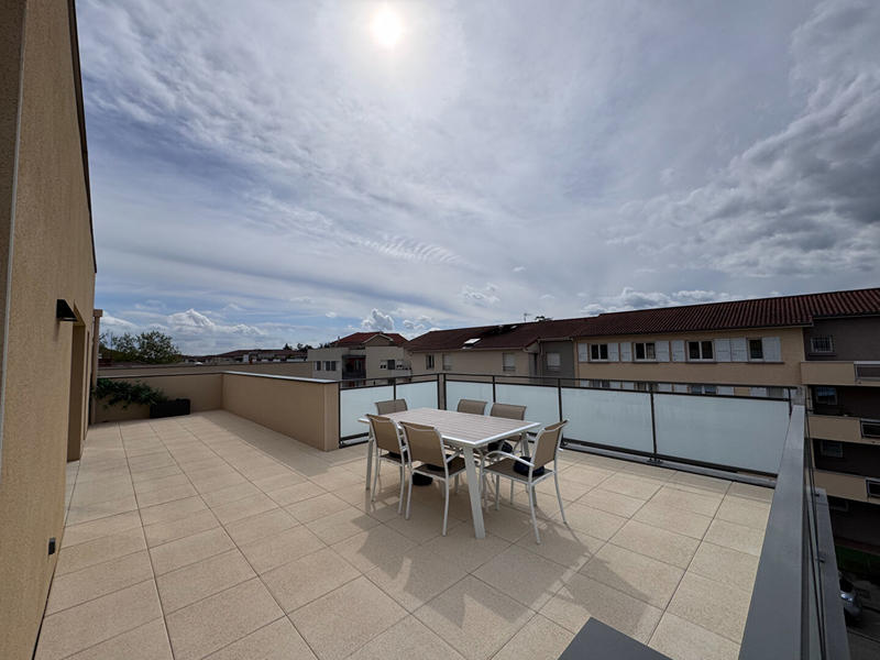 Appartement - 90 m² - 4 pièces