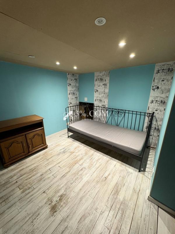 Maison - 258 m² - 10 pièces