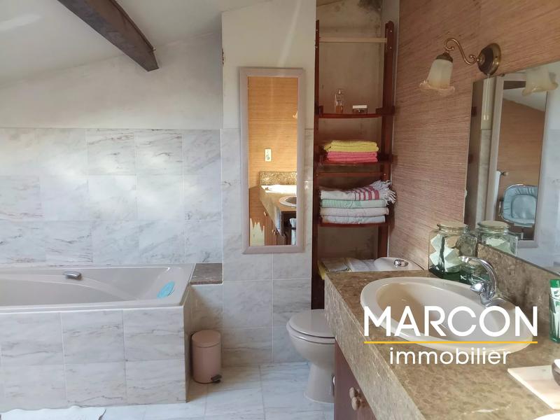 Maison de village - 123 m² - 5 pièces