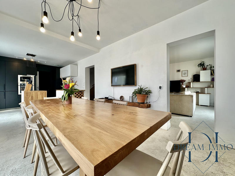 Maison ancienne - 196 m² - 6 pièces