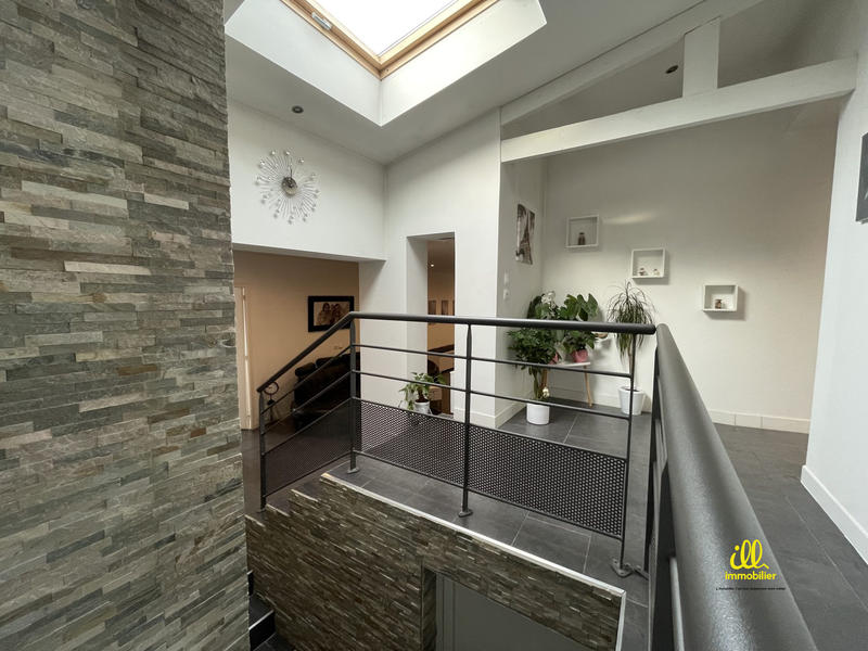 Maison - 188 m² - 6 pièces