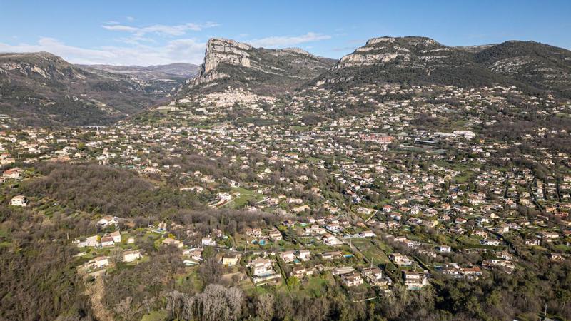 Propriété - 300 m² - 7 pièces