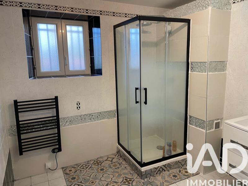 Maison - 233 m² - 6 pièces