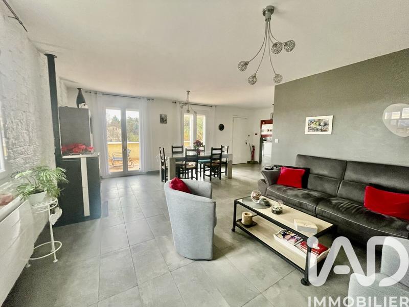 Maison - 95 m² - 4 pièces