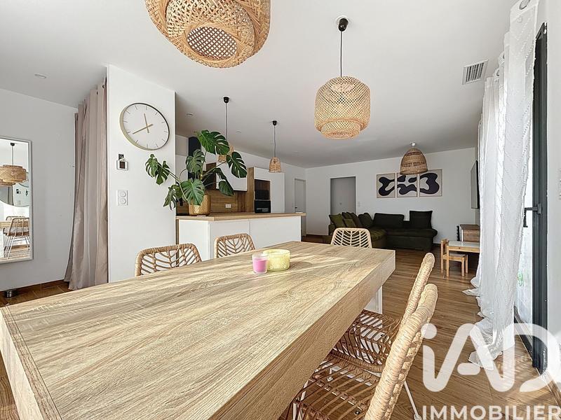 Maison - 96 m² - 5 pièces