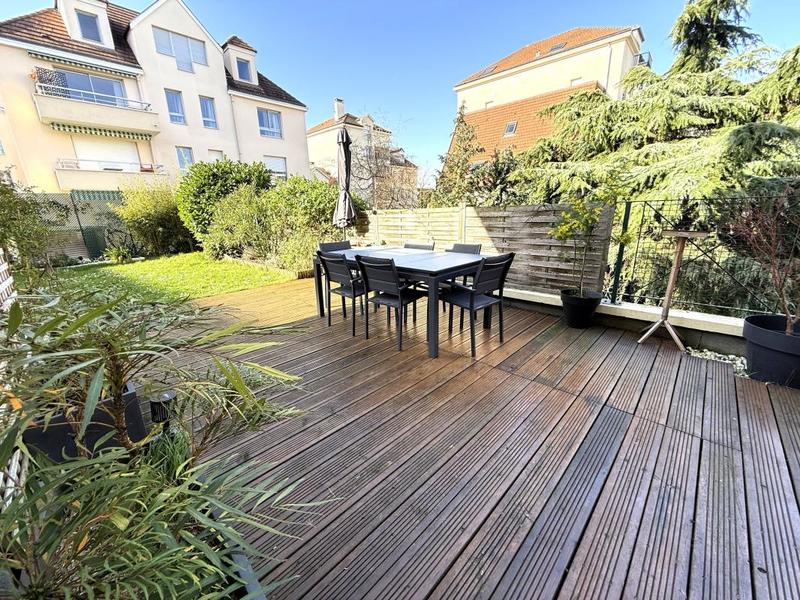 Appartement - 122 m² - 6 pièces