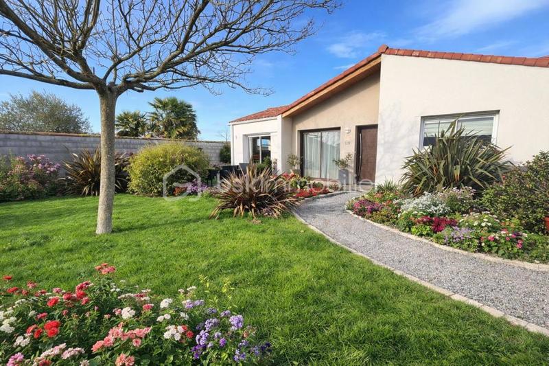 Maison traditionnelle - 97 m² - 5 pièces