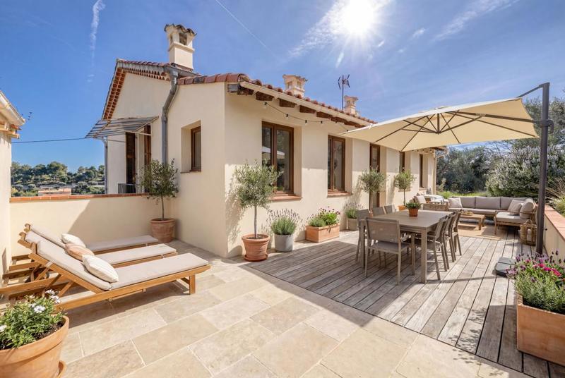 Villa - 167 m² - 6 pièces