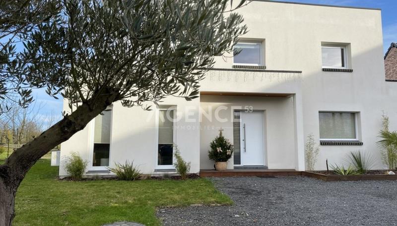 Maison - 136 m² - 5 pièces