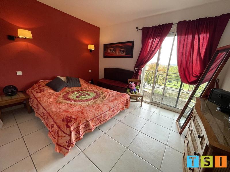 Maison - 168 m² - 5 pièces