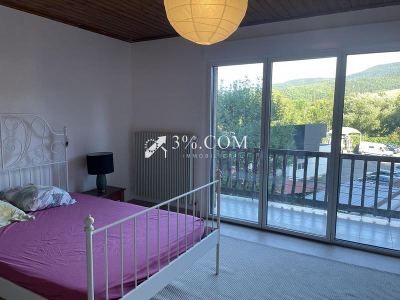 Maison - 178 m² - 6 pièces