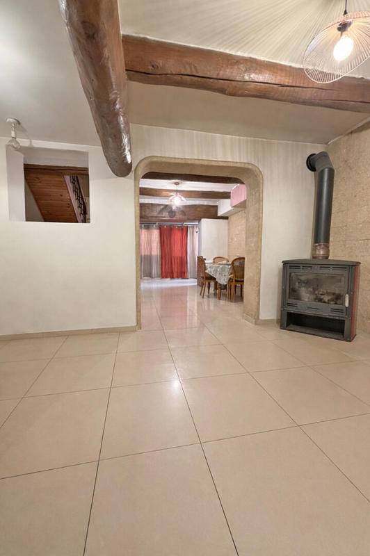 Maison - 211 m² - 8 pièces