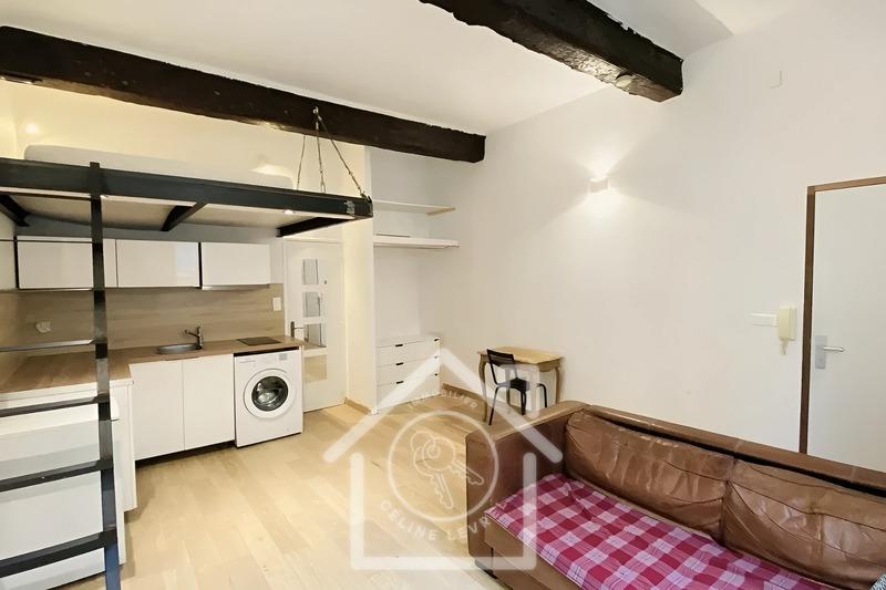 Studio - 25 m² - 1 pièce