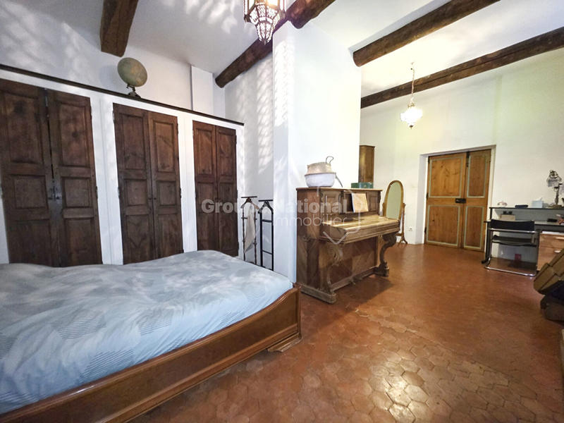 Maison - 185 m² - 7 pièces