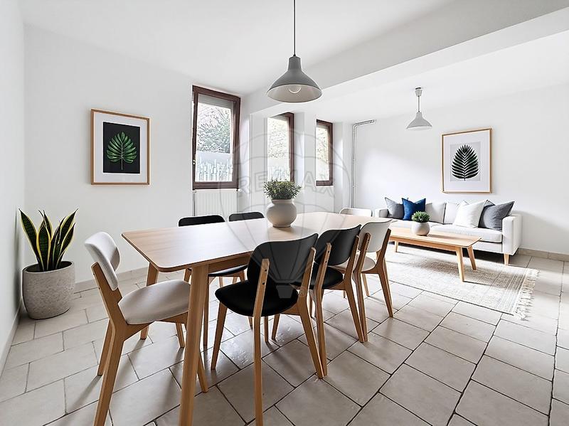 Maison - 100 m² - 5 pièces