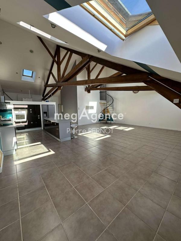 Appartement - 107 m² - 5 pièces