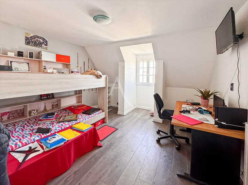 Maison - 135 m² - 6 pièces