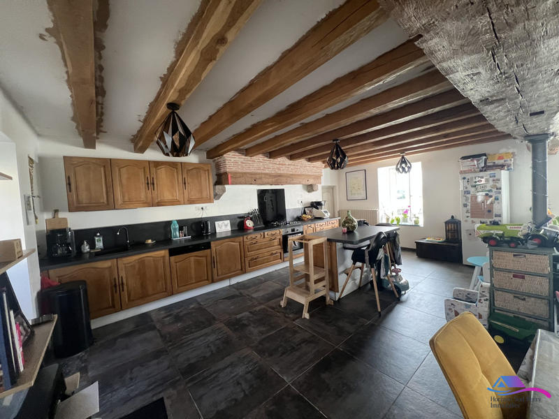 Maison - 90 m² - 4 pièces