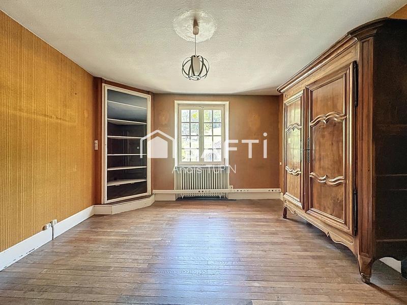 Maison - 180 m² - 9 pièces