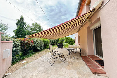 Maison - 370 m² - 10 pièces