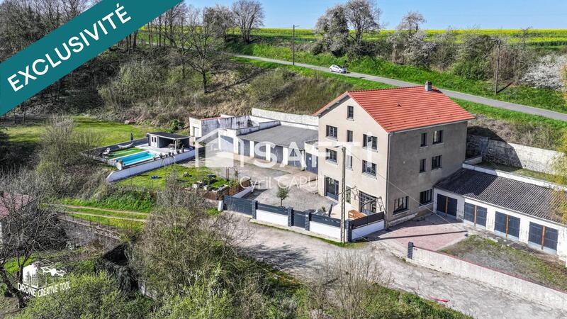 Maison - 325 m² - 11 pièces