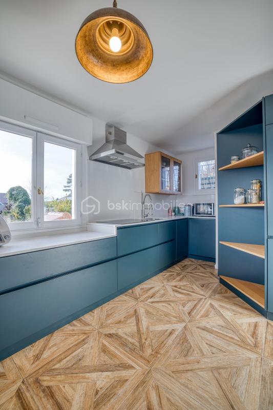 Maison - 212 m² - 6 pièces