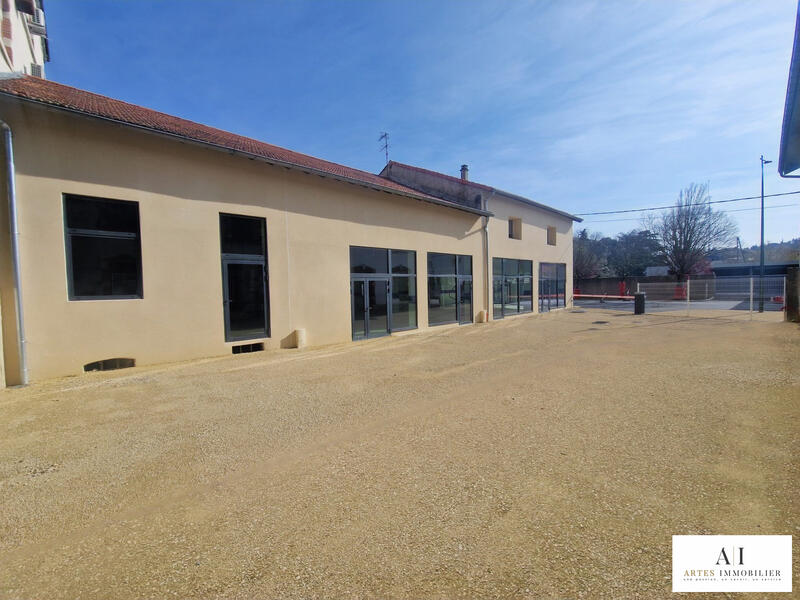 Local commercial - 83 m²