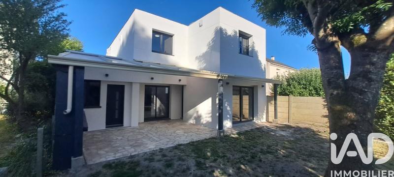 Maison - 125 m² - 6 pièces