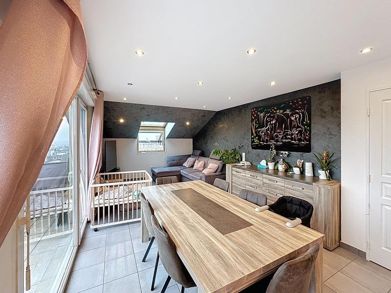 Appartement ancien - 71 m² - 3 pièces